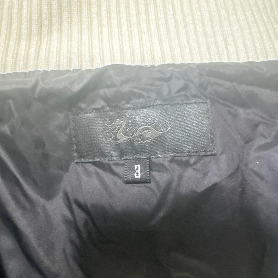 ホワイトファー光沢ジップアップベスト