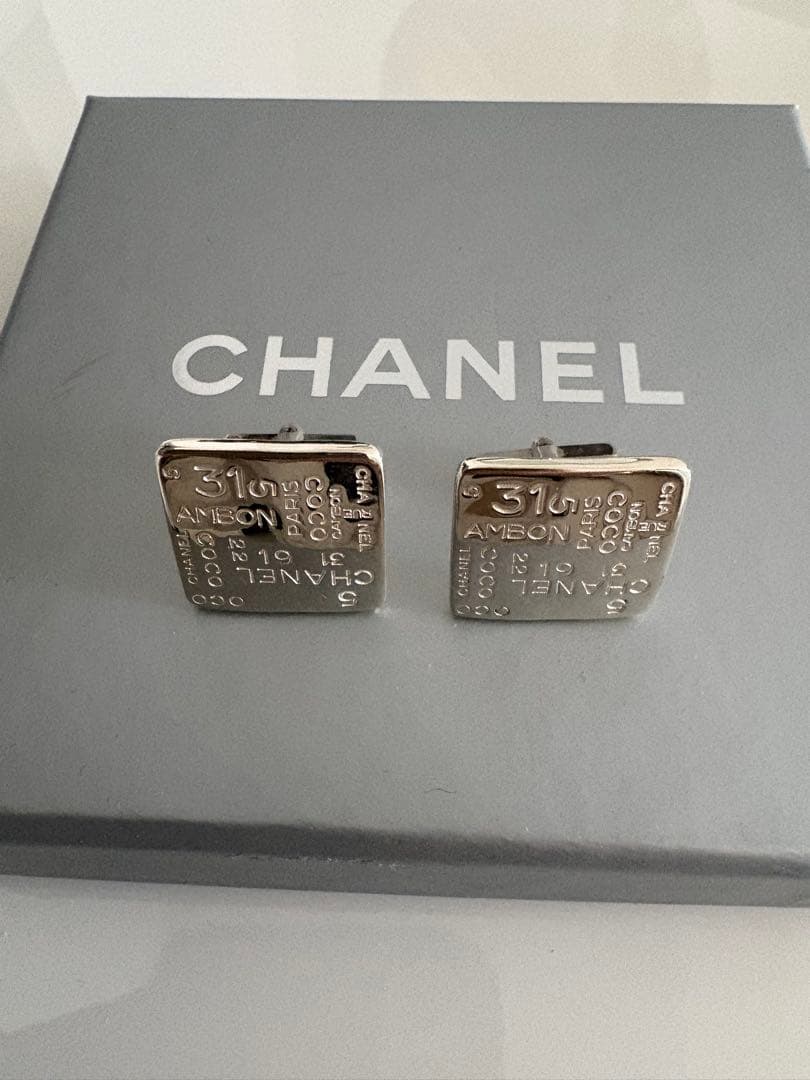 CHANEL シャネル カフス