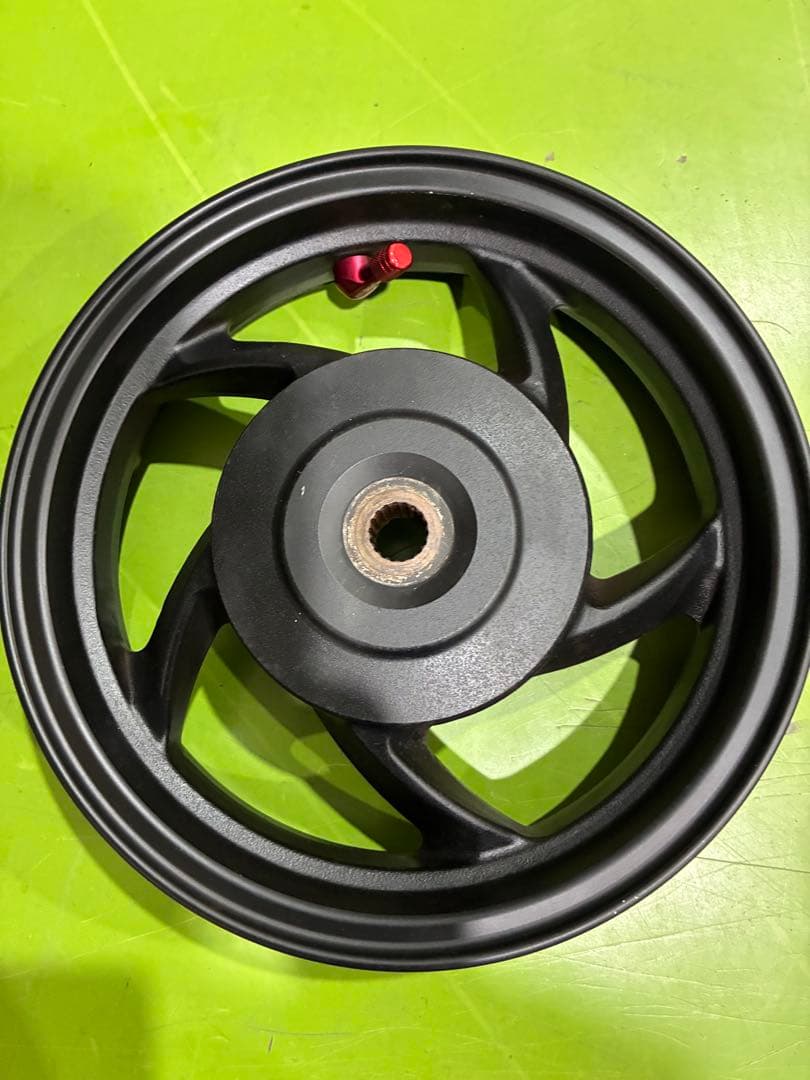 キタコ　アドレスＶ１２５Ｓ用　１０インチ　アルミホイール　中古品