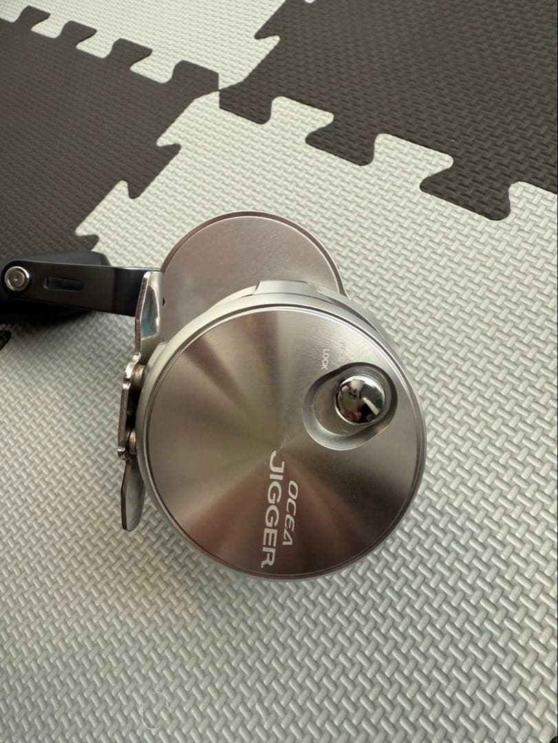 使用回数2回　シマノOCEA JIGGER オシアジガー2000NRMG 極上品