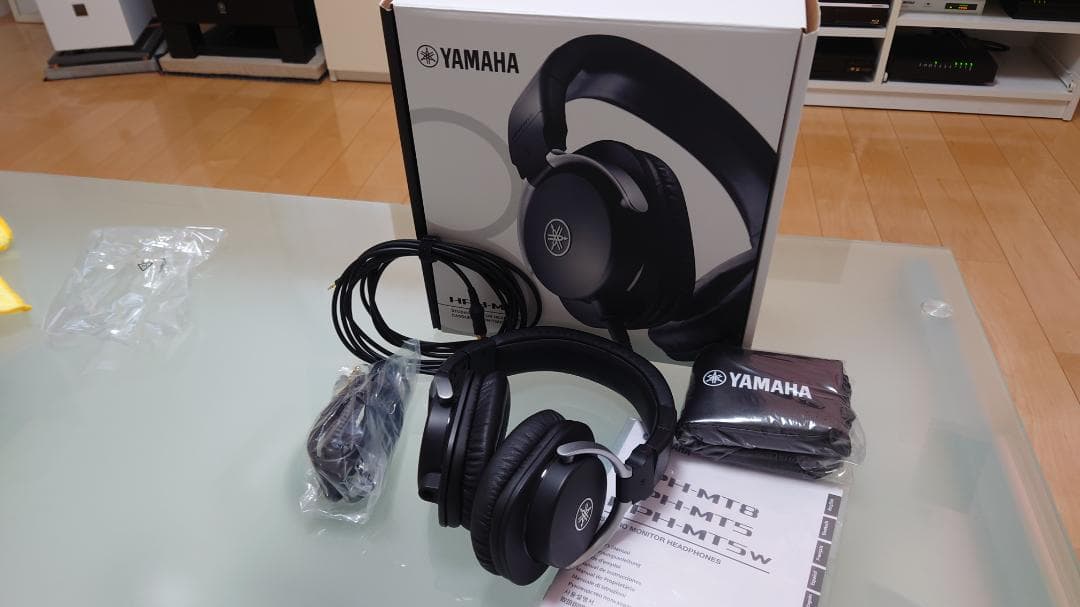 YAMAHA スタジオモニターヘッドホン HPH-MT8