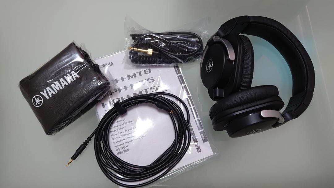 YAMAHA スタジオモニターヘッドホン HPH-MT8