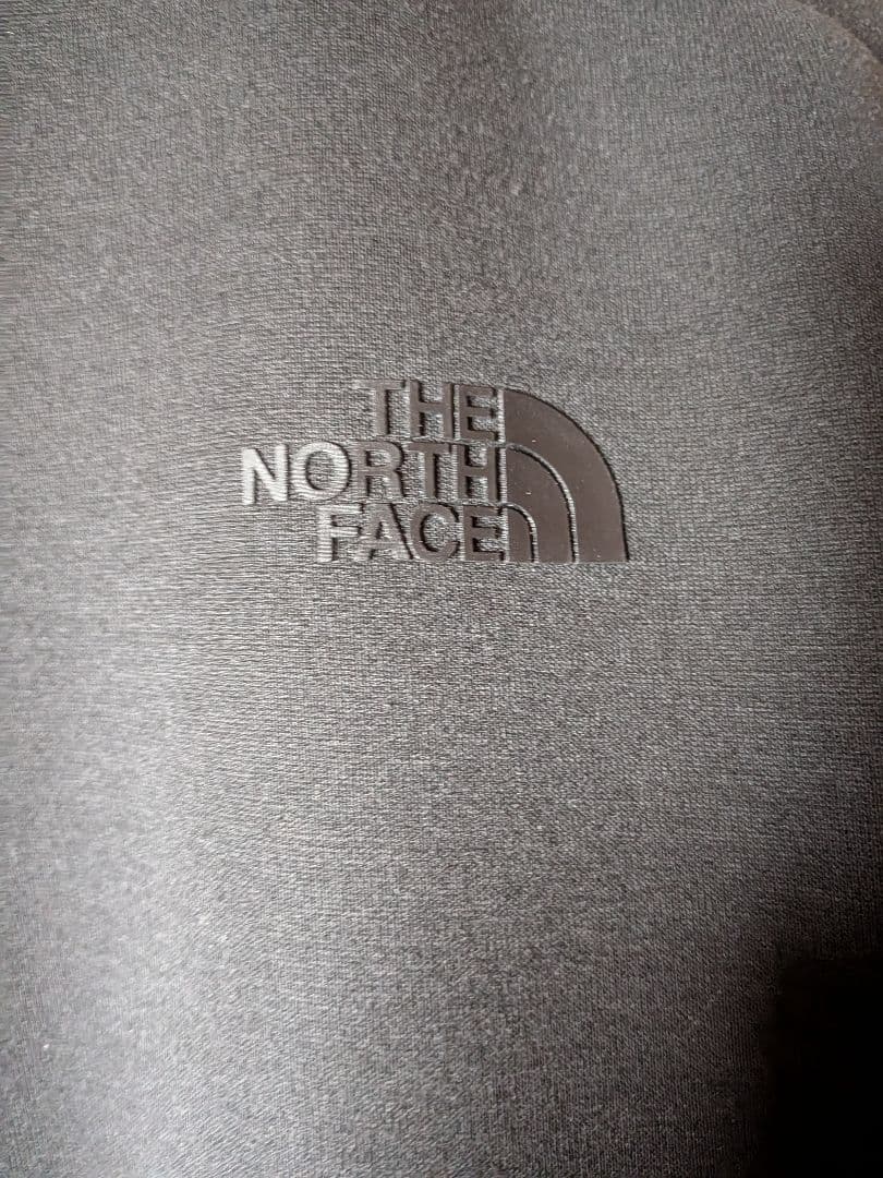 THE NORTH FACE ブラック ジップアップジャケット　リバーシブル