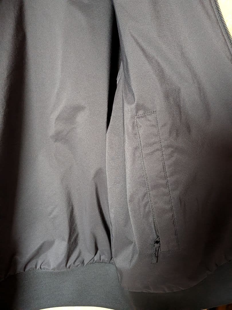 THE NORTH FACE ブラック ジップアップジャケット　リバーシブル