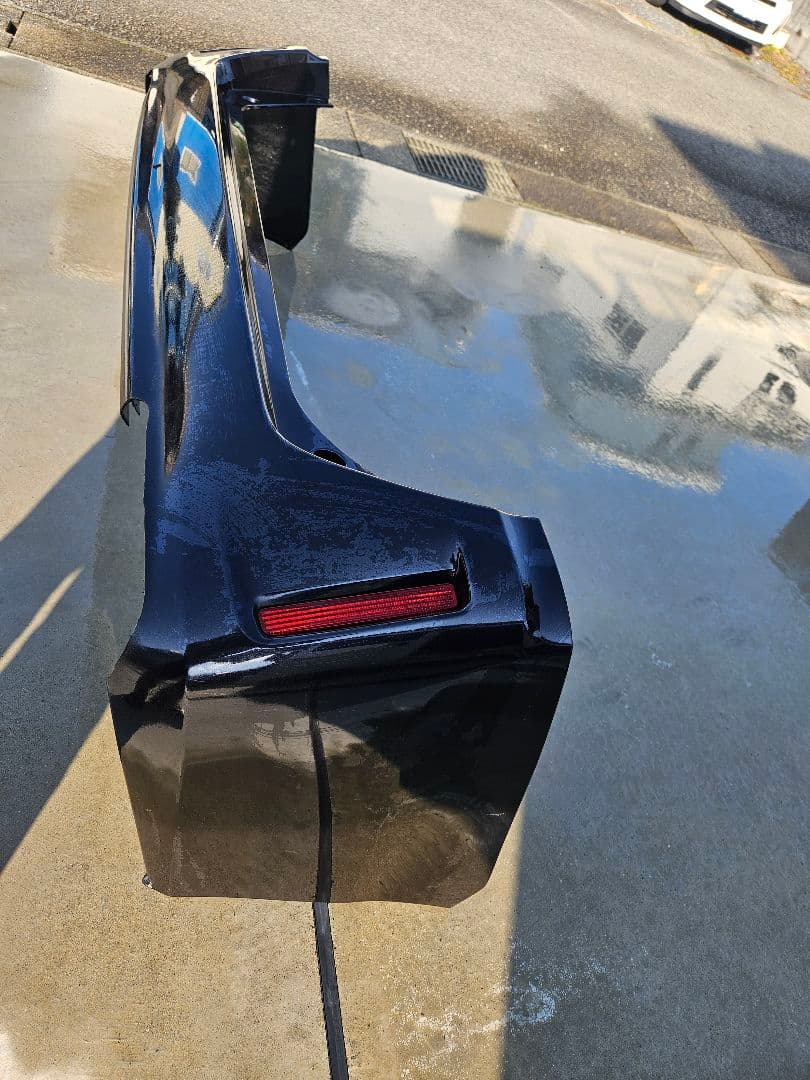 安売りします！ノア　ヴォクシー　エスクァイア　リアバンパー