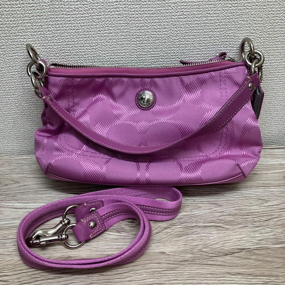 coach コーチ　ピンク ナイロン ショルダーバッグ★