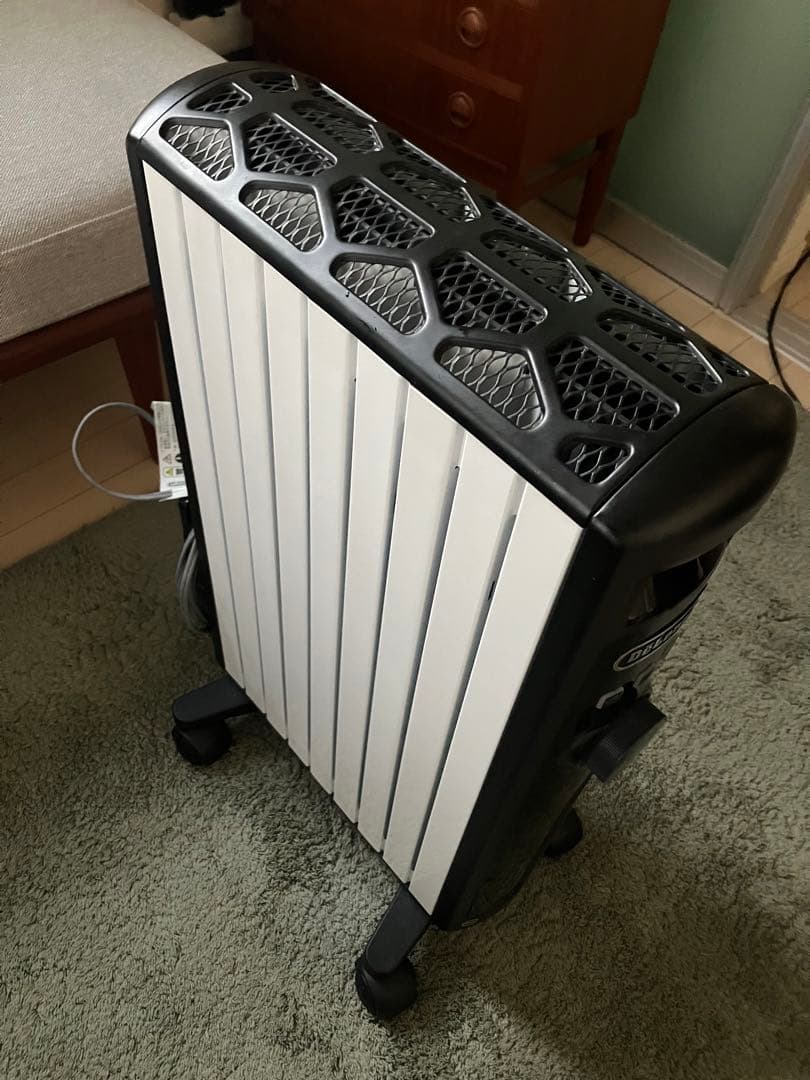 値下げ　デロンギ マルチダイナミックヒーター mdh12-bk ピュアホワイト