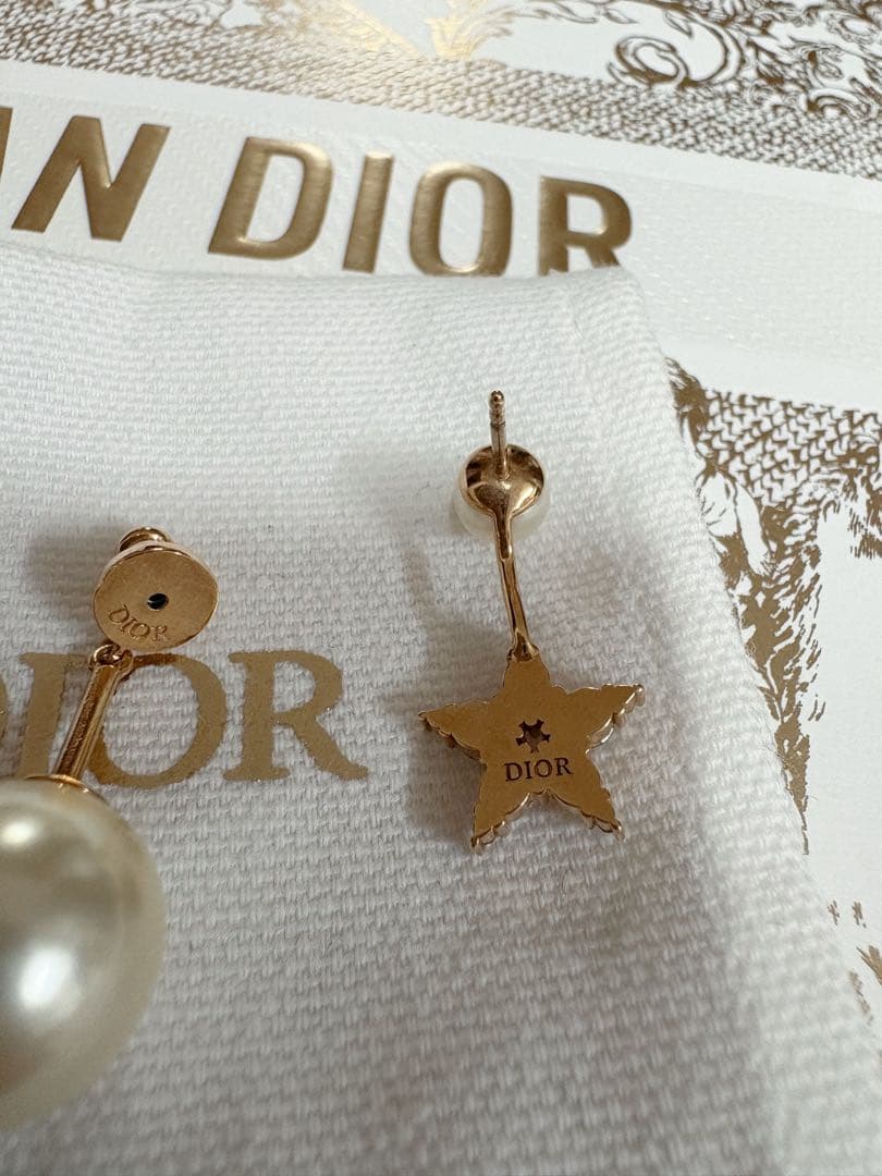 正規品Dior 星型クリスタルとパールのピアス(片耳用)