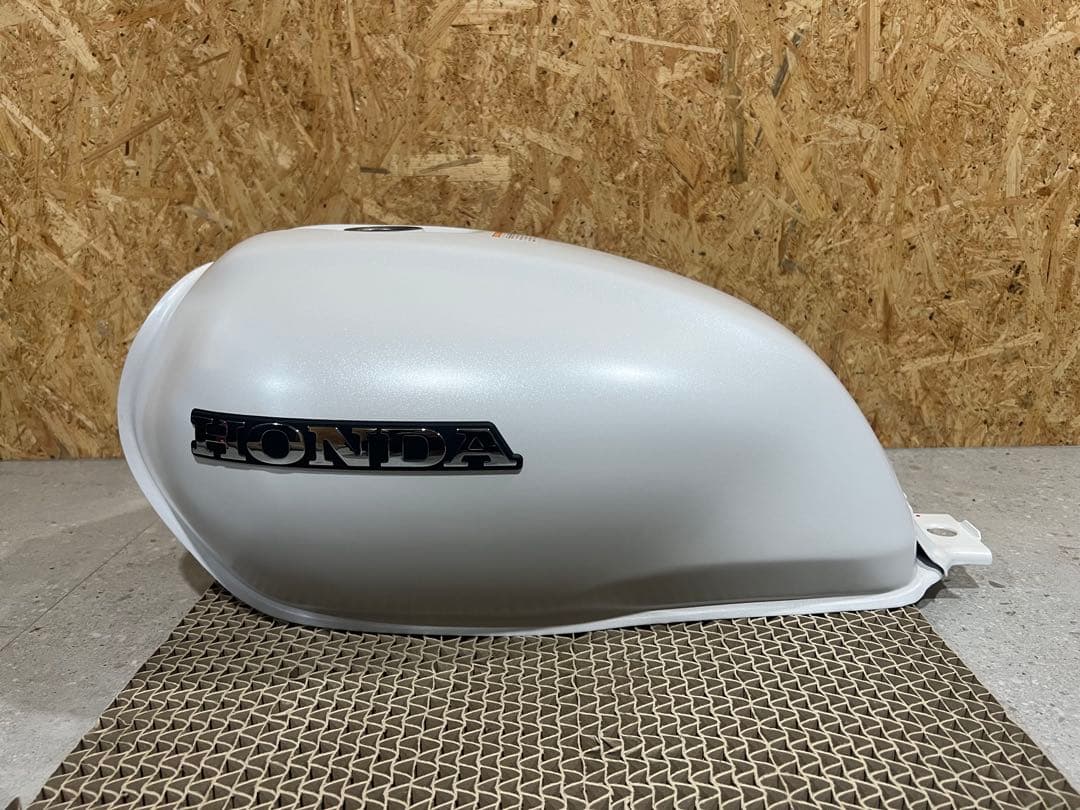 HONDA GB350 タンク 凹み有り マットパールグレアホワイト