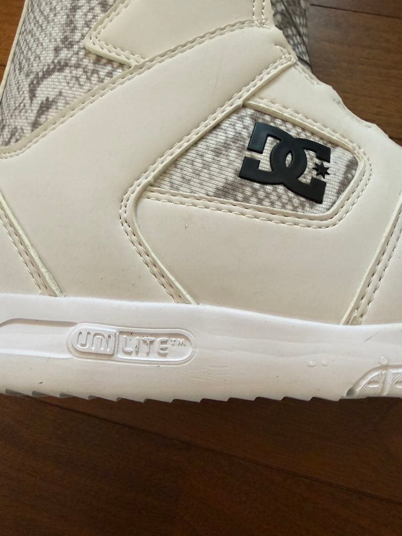 【使用1回のみ】DC スノーボードブーツ 24cm レディース 2023年モデル