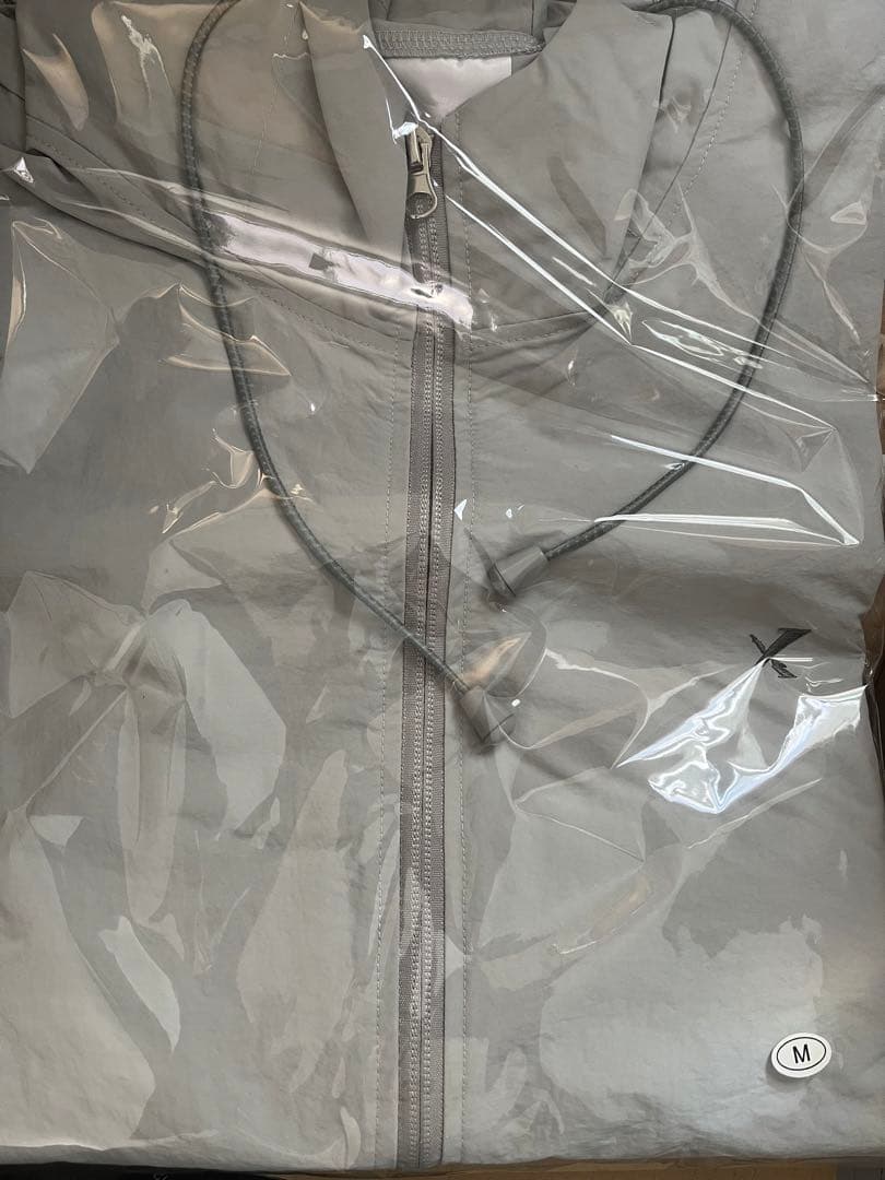 ☆新品未使用☆ INI XQUARE アノラック　Mサイズ