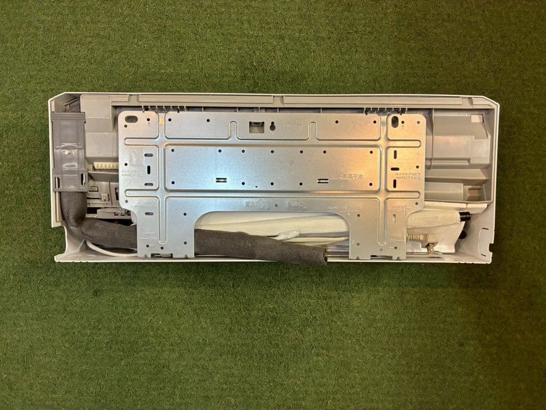 2116 アイリスオーヤマ【IKF-224W】2023年製 6畳 エアコン 中古