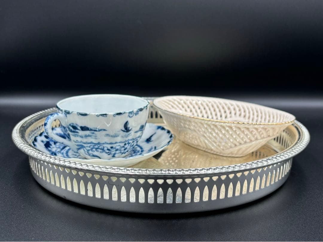 英国　アンティーク　銀メッキ　シルバープレート　トレイ・トレー　ヴィンテージ