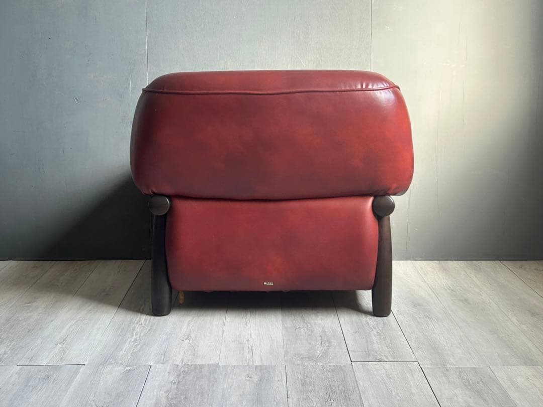 ①カリモク　karimoku オールドカリモク　レッド　レザー　アームソファ