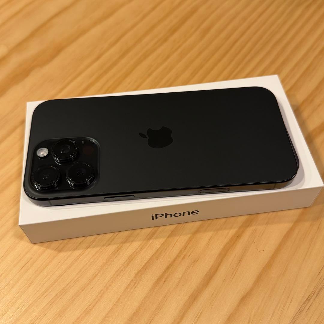 最終値下げ　iPhone16 ProMax 1TB ブラックチタニウム 美品