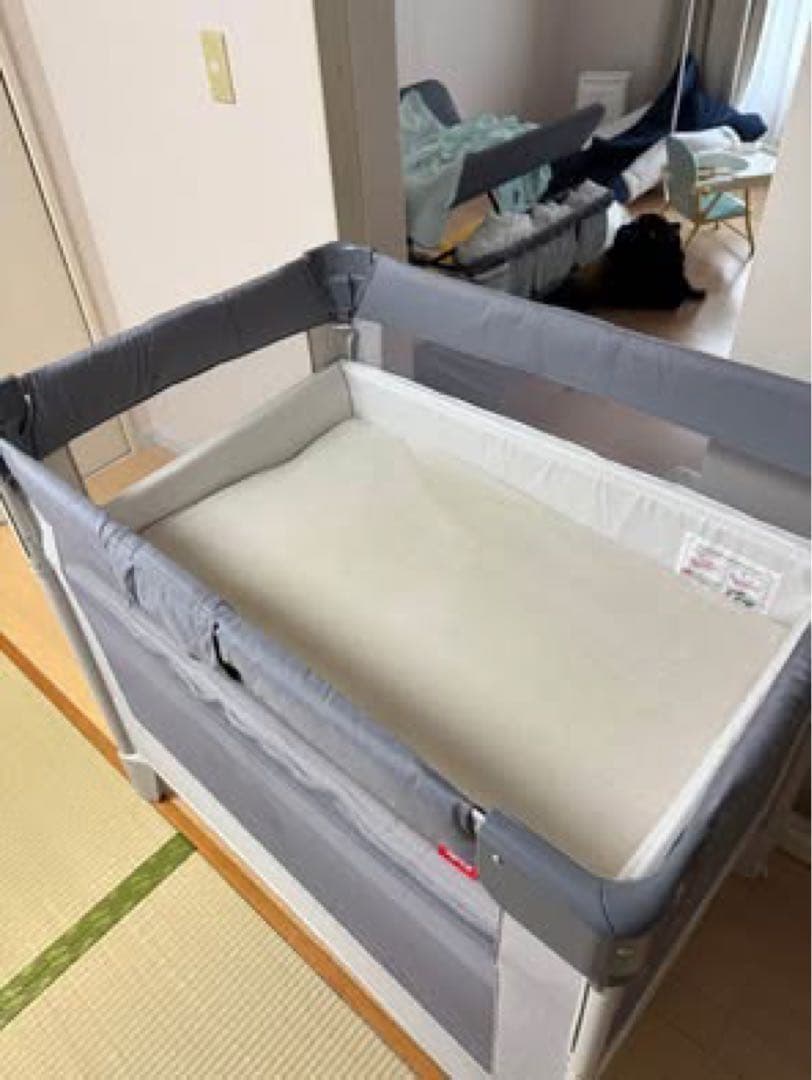 【美品】アップリカ ココネルエアー ベビーベッド