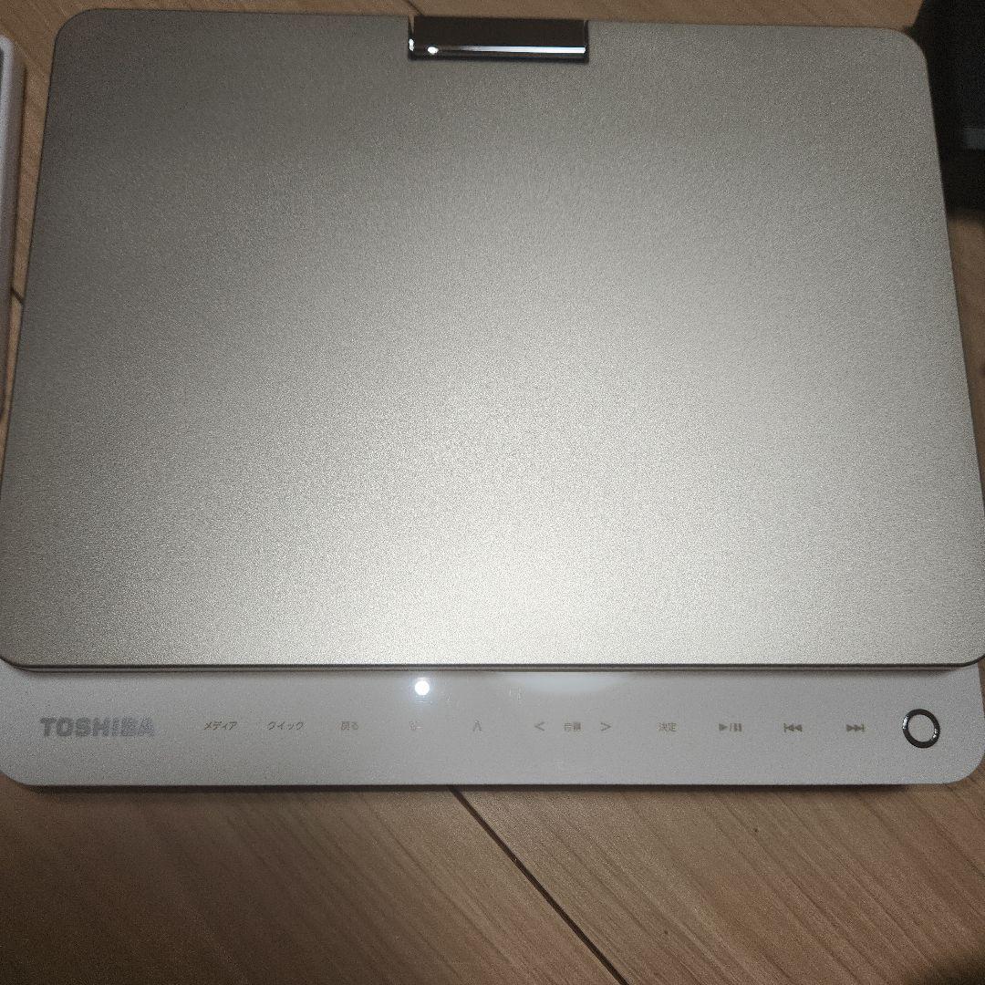 REGZA SD-BP900S ポータブルBDプレーヤー　カーアダプター付き