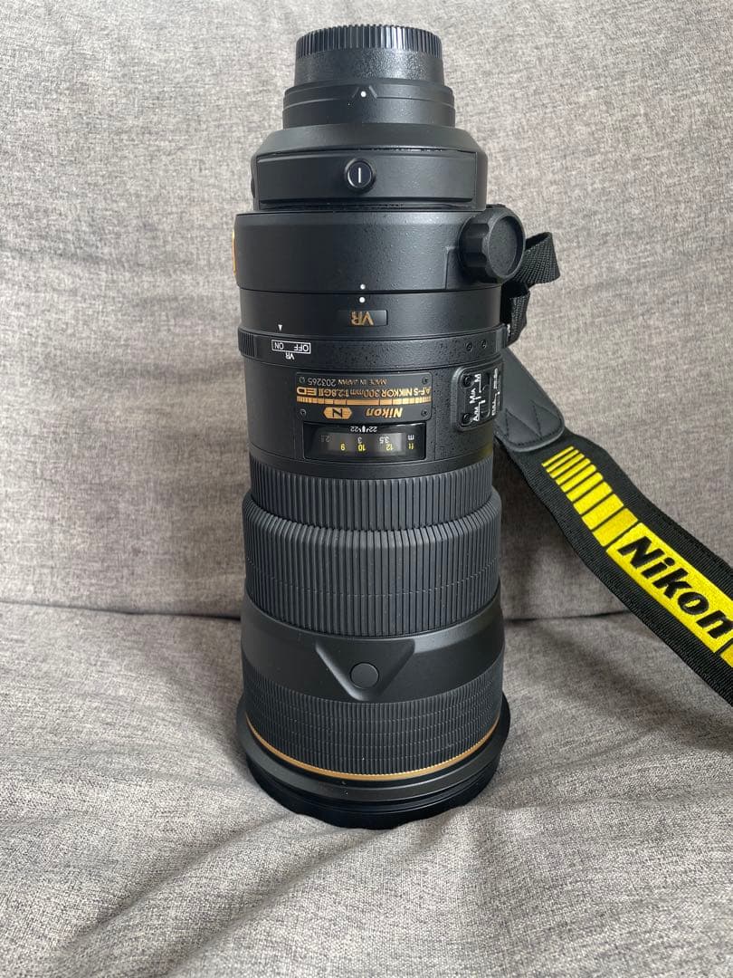 ニコン AF-S NIKKOR 300mm f/2.8G ED VR II