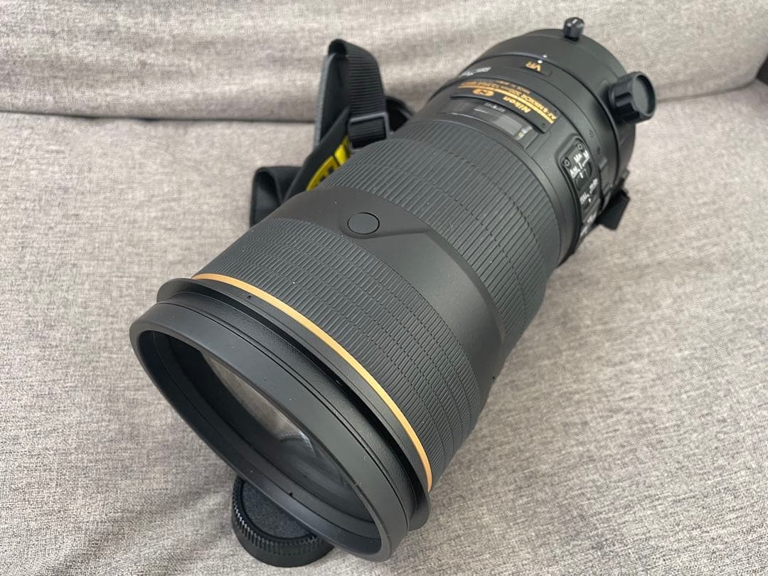 ニコン AF-S NIKKOR 300mm f/2.8G ED VR II