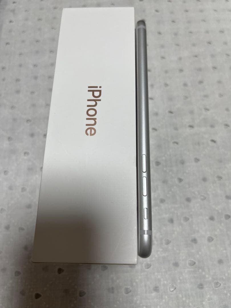 Apple iPhone 7 Plus 256GB シルバー ケース付き