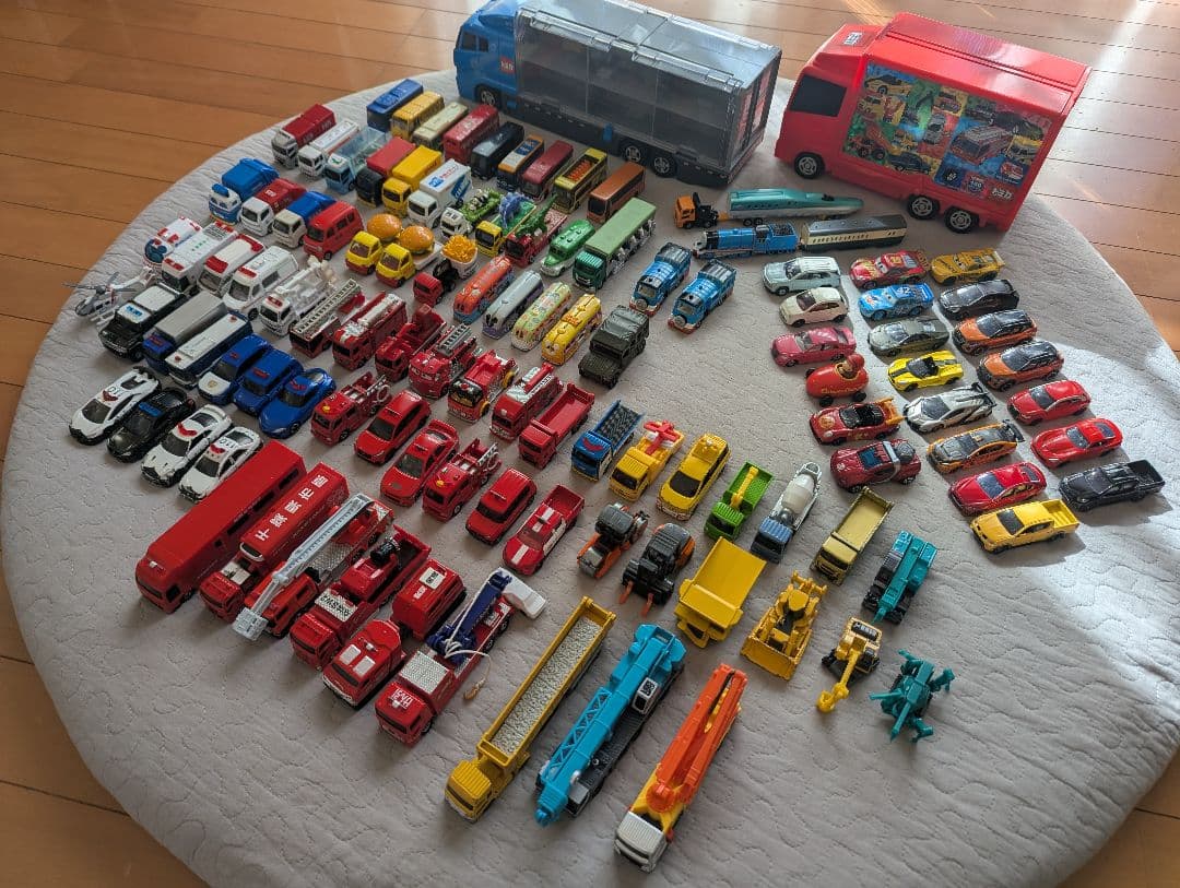 トミカ【108台】まとめ売り ポリスキャリアカーセット つみおろし工事現場 他