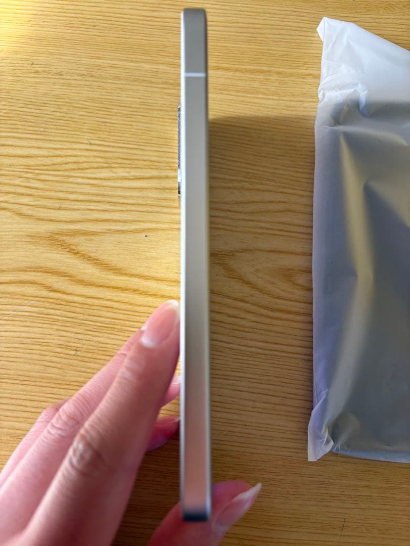 POCO F7 スマートフォン本体