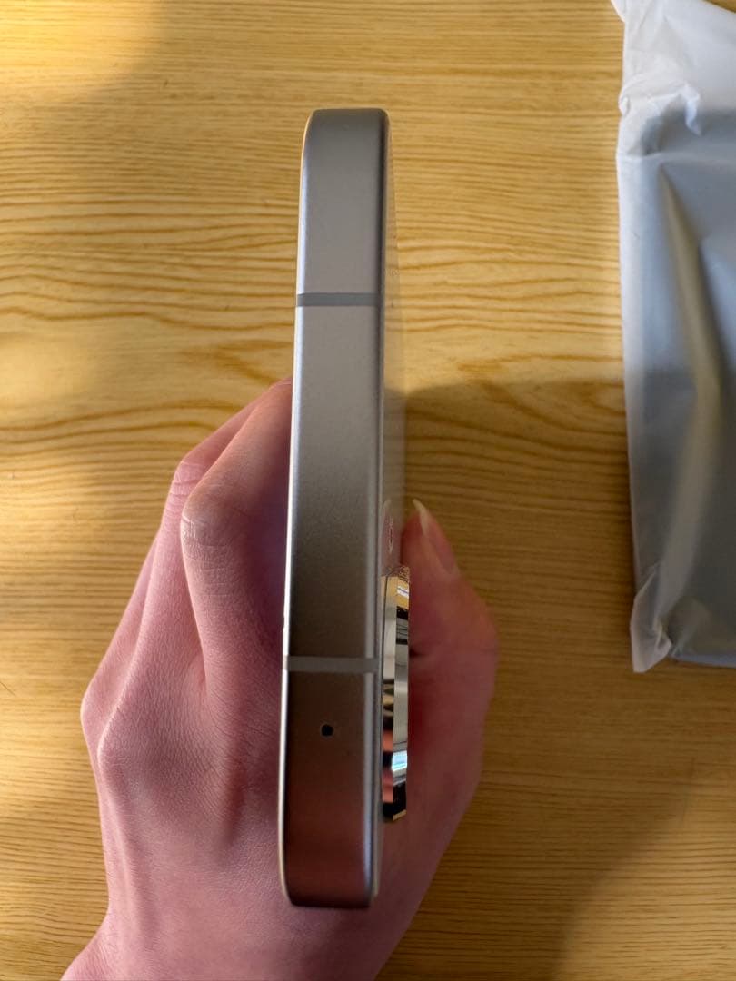 POCO F7 スマートフォン本体