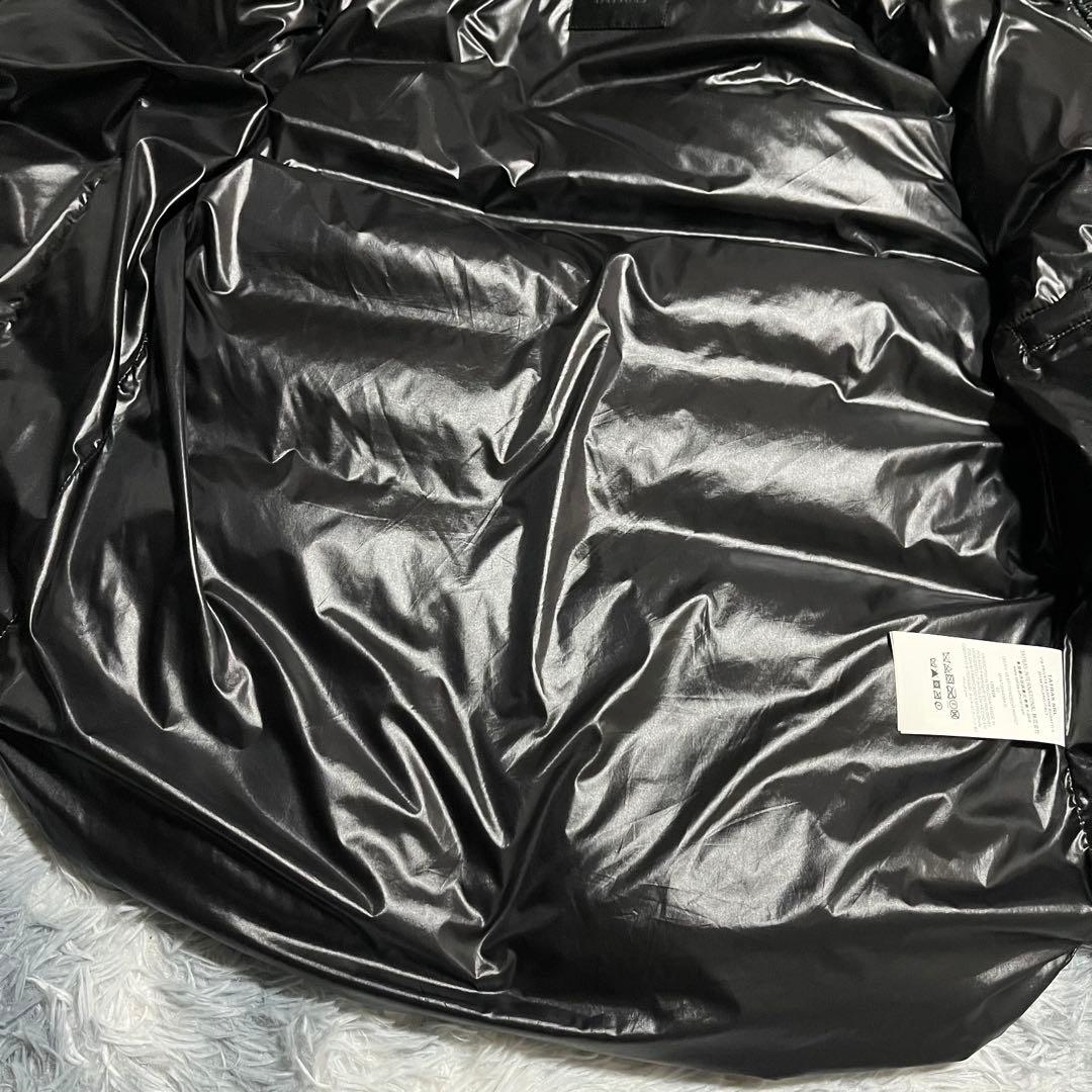 極美品　TATRAS ダウンベスト　POSEIDONE 黒　02 Mサイズ