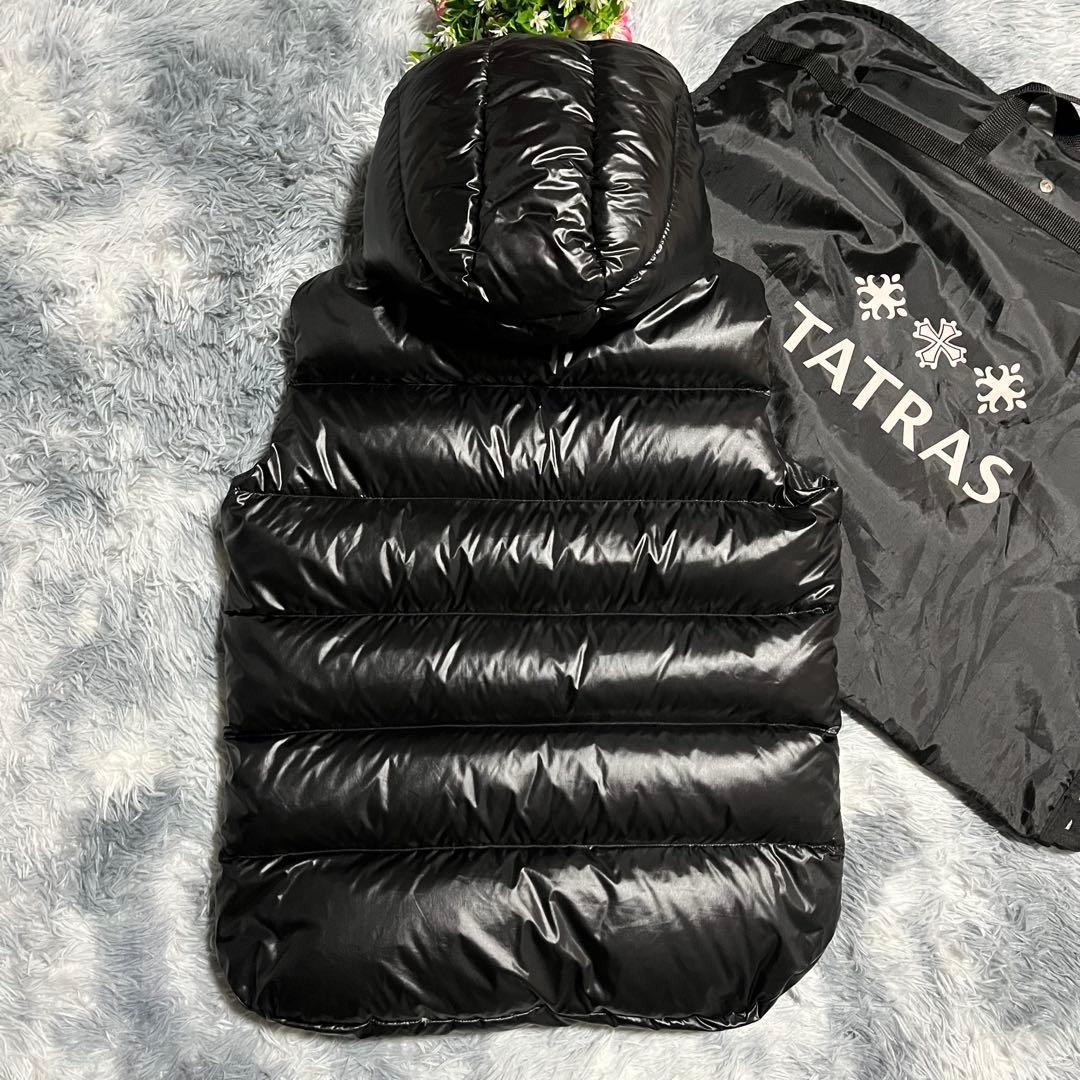 極美品　TATRAS ダウンベスト　POSEIDONE 黒　02 Mサイズ