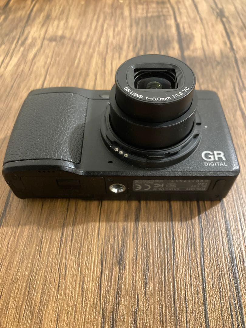RICOH GR DIGITAL Ⅳ／大人気コンパクトデジタルカメラ