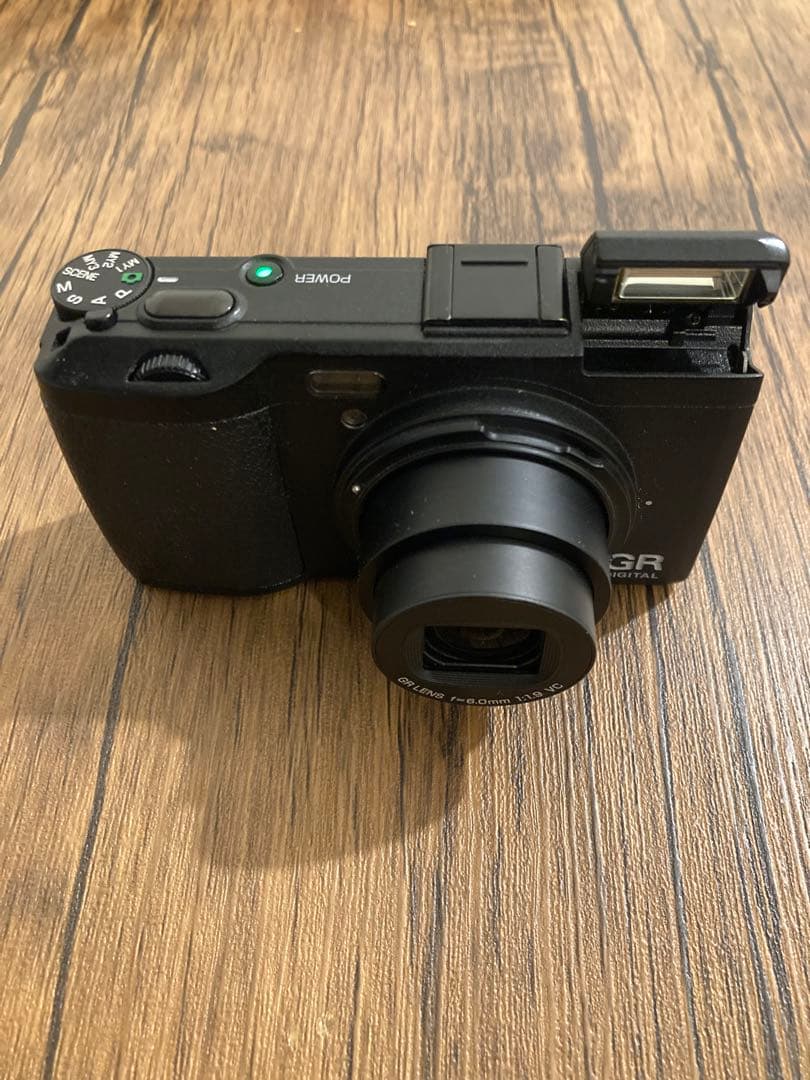 RICOH GR DIGITAL Ⅳ／大人気コンパクトデジタルカメラ