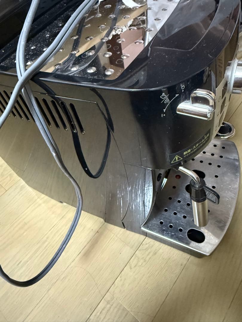 ジャンクDeLonghi Magnifica エスプレッソマシン