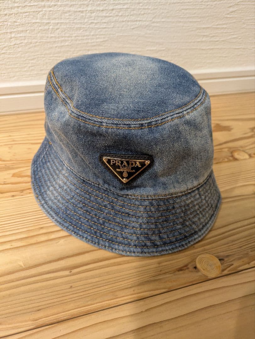 PRADA ノベルティ デニム バケットハット