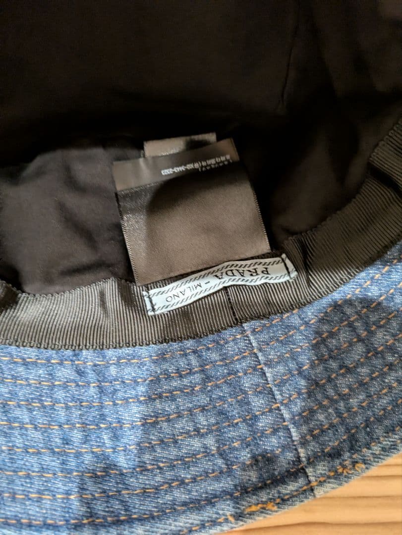 PRADA ノベルティ デニム バケットハット