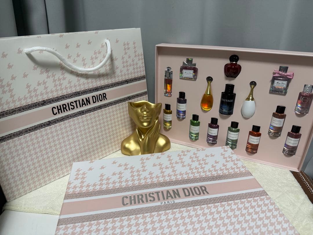 Christian Dior 香水サンプルセット 16本入り