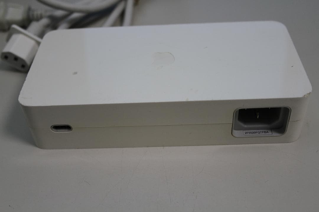 Apple Cinema HD Display 30 150W ACアダプター