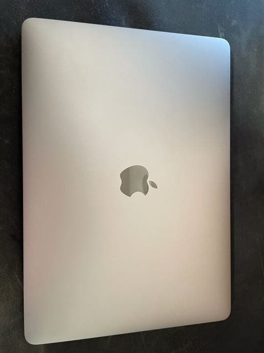 MacBook本体 MacBook Pro (13-inch, 2017, Core i7)