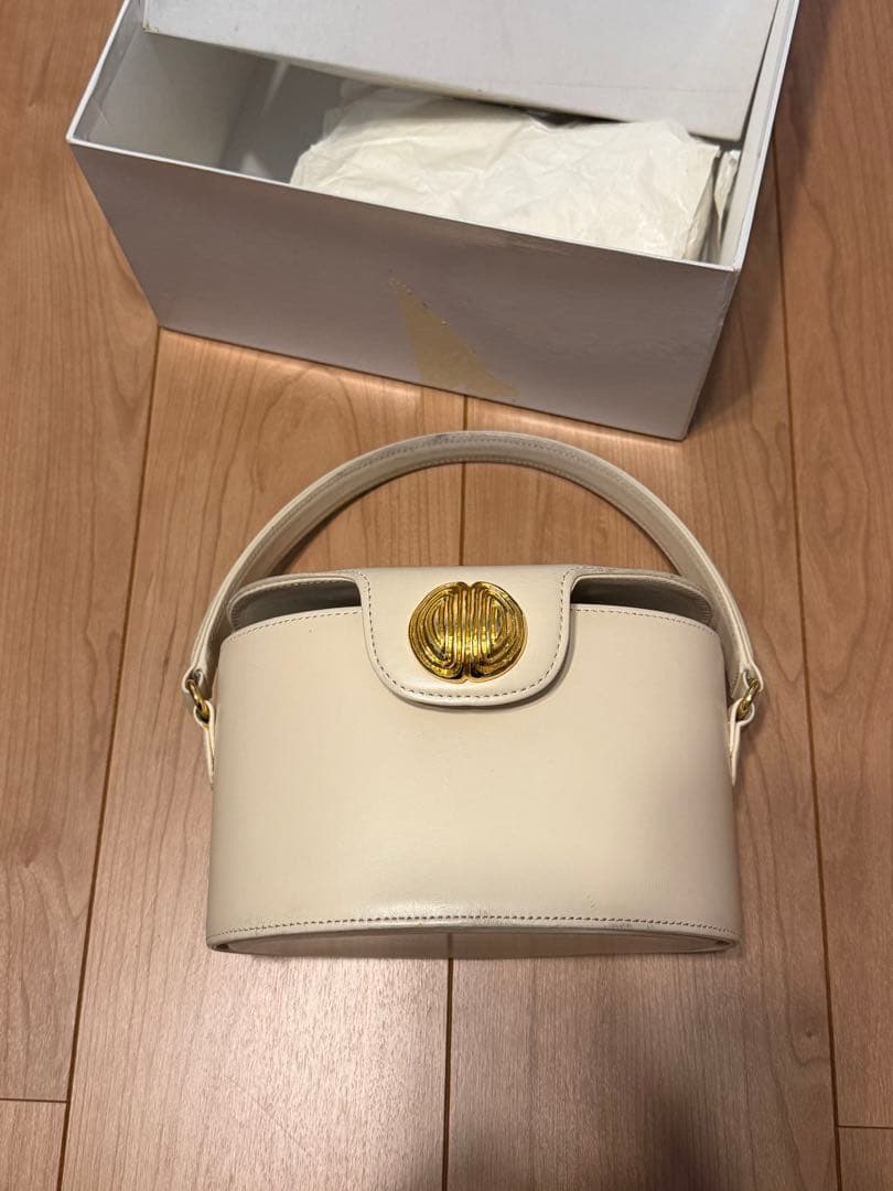 Givenchy アイボリー ハンドバッグ 箱付き