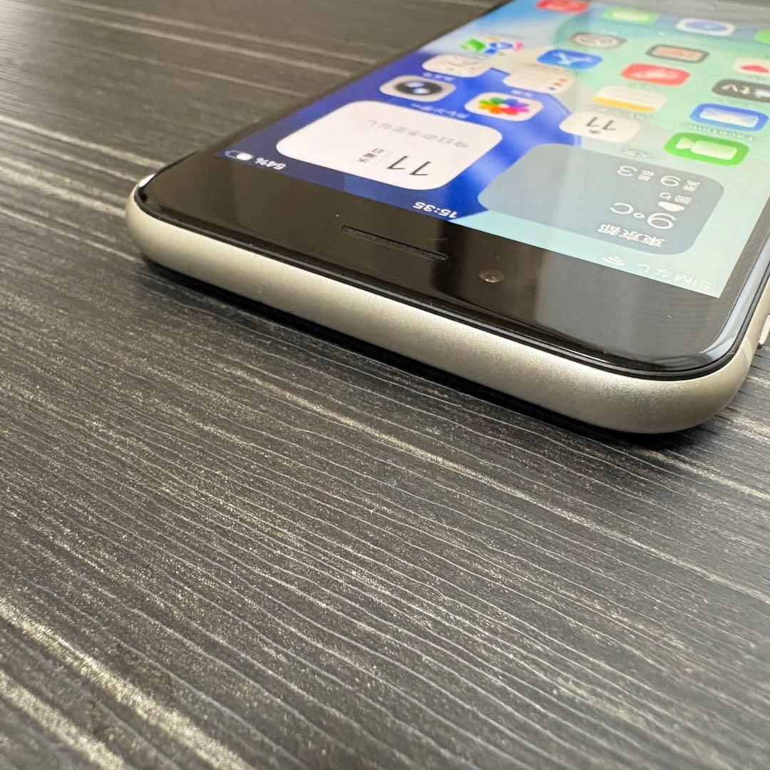 iPhone SE 第3世代 128GB Starlight SIMフリー 中古