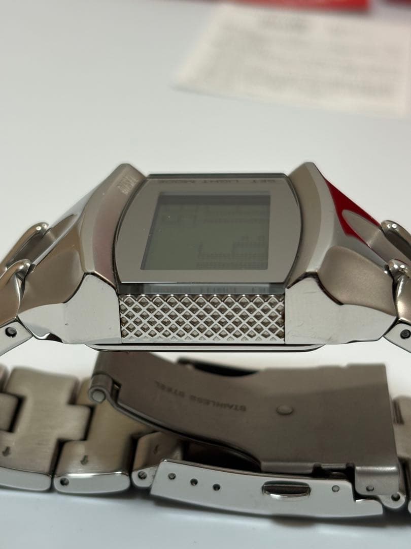 【美品 電池新品】DIESEL デジタルウォッチ dz2155 デジクロコ