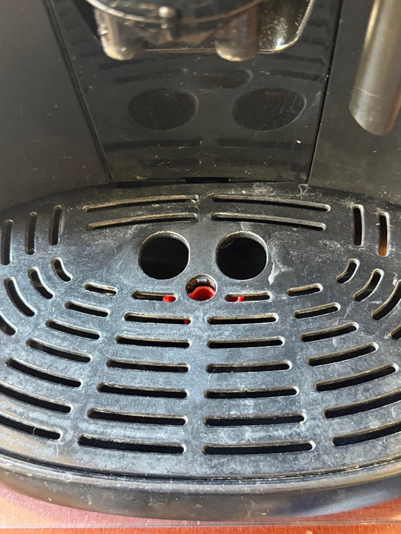 デロンギ　マグニフィカ　全自動コーヒーマシン ESAM1000SJ 説明書付き。