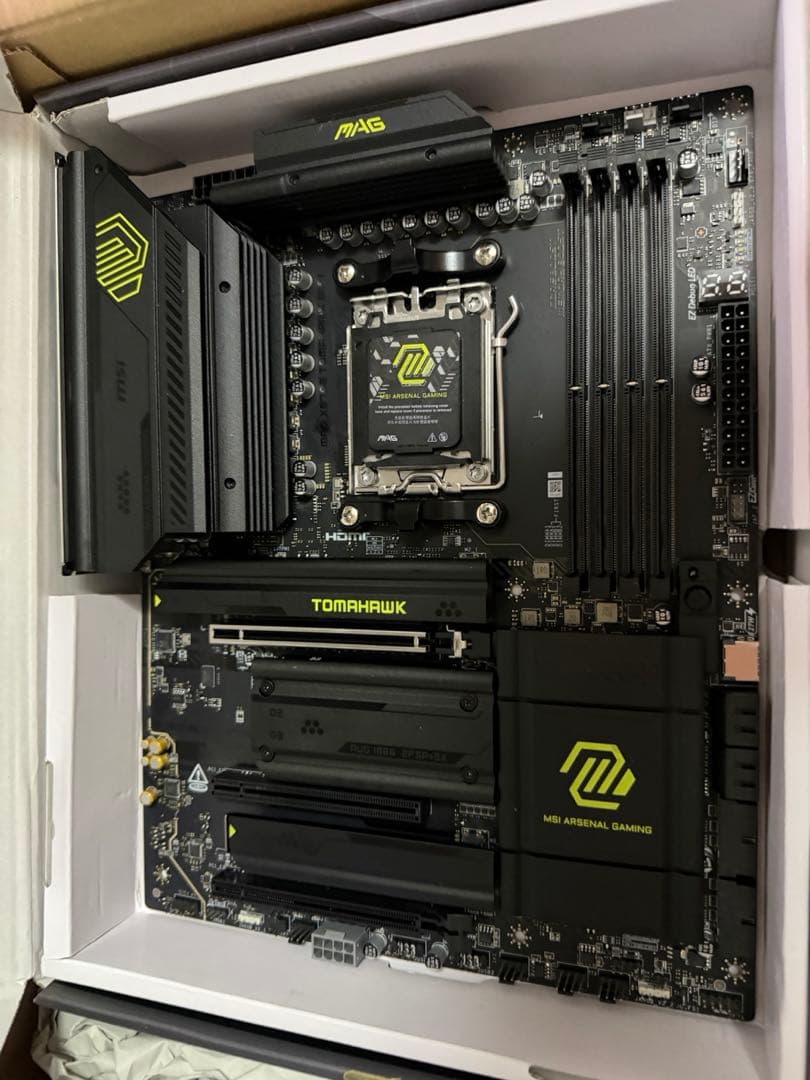 マザーボード MSI X870E Tomahawk Wifi