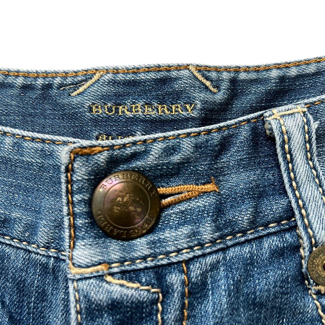 バーバリーブルーレーベル　デニムショートパンツ　ロゴ刺繍　Y2K