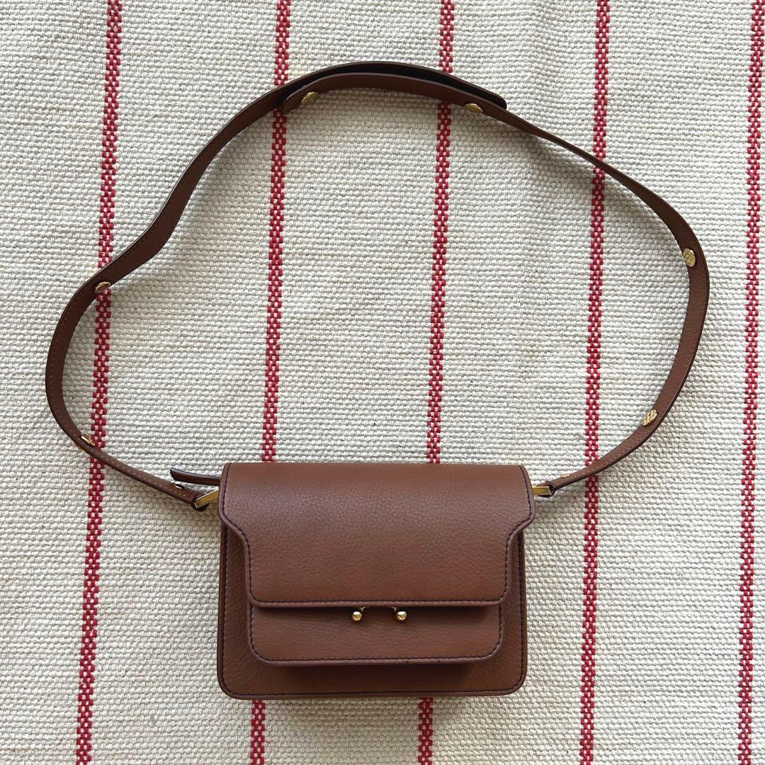 マルニ　トランクショルダーバッグ