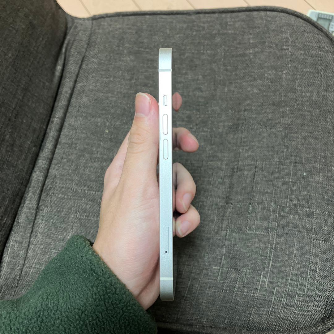 かなり美品 iPhone 13 128GB simフリー