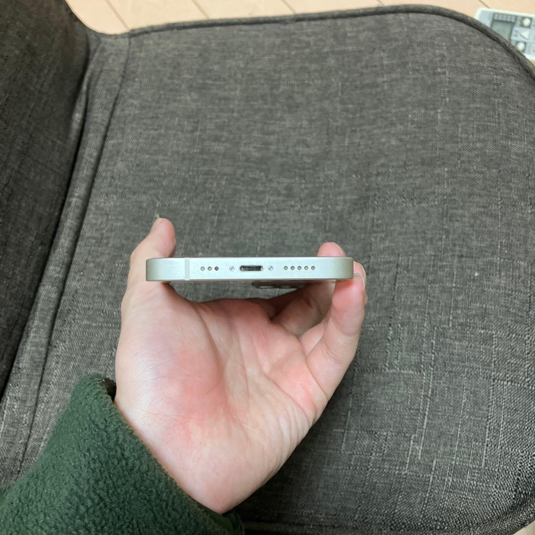 かなり美品 iPhone 13 128GB simフリー