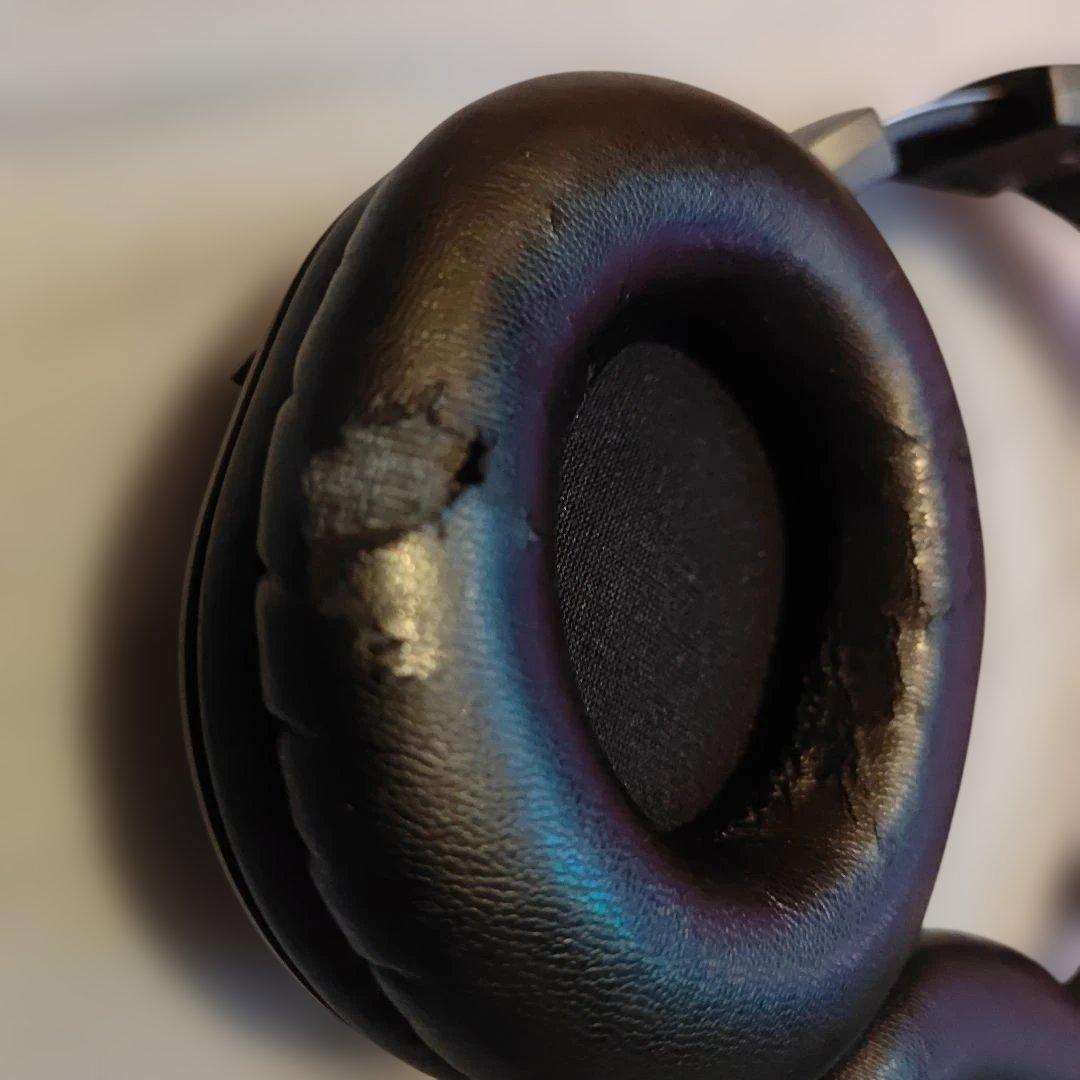 Audio-Technica ATH-m50xbt2ワイヤレスヘッドホン