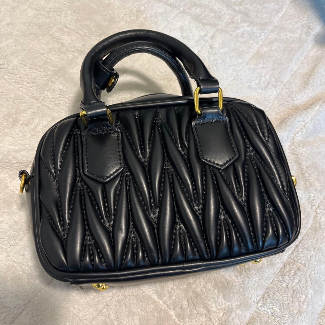 miu miu マテラッセ ショルダーバッグ