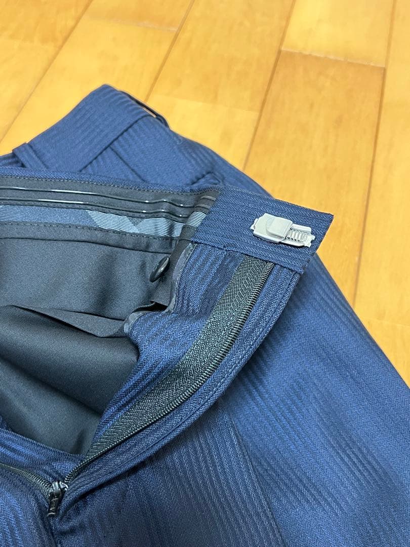 ブラックレーベルクレストブリッジ　スーツ