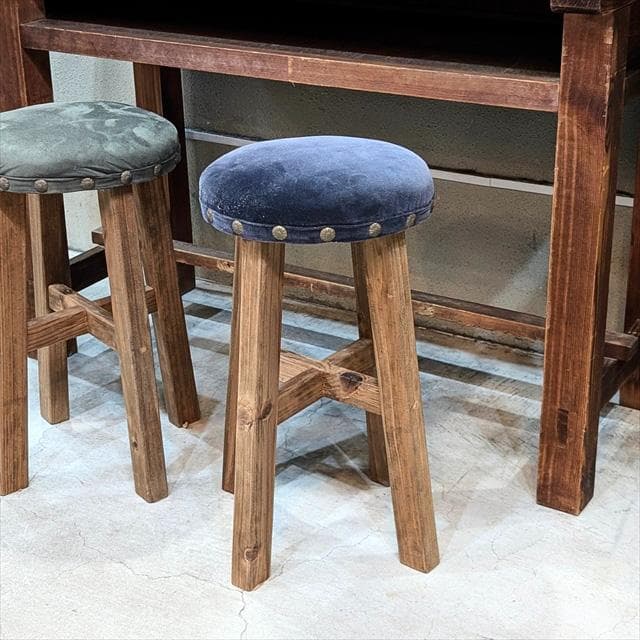 羅針盤の古材スツール（ネイビー）